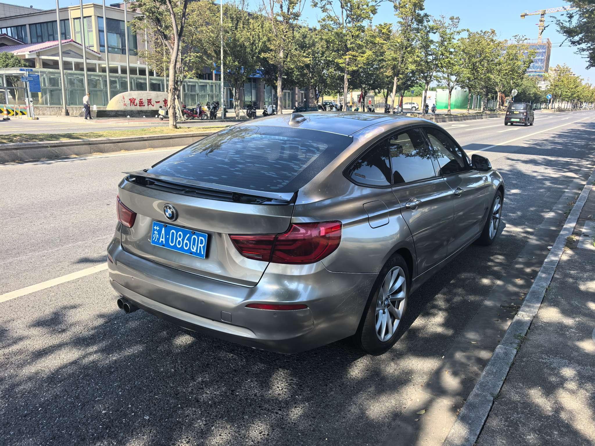 BMW 3 серии 2018 thumb 4