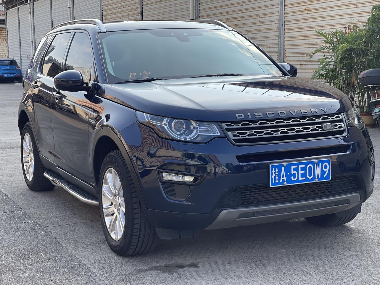 Land Rover Discovery Sport 2017 thumb 10