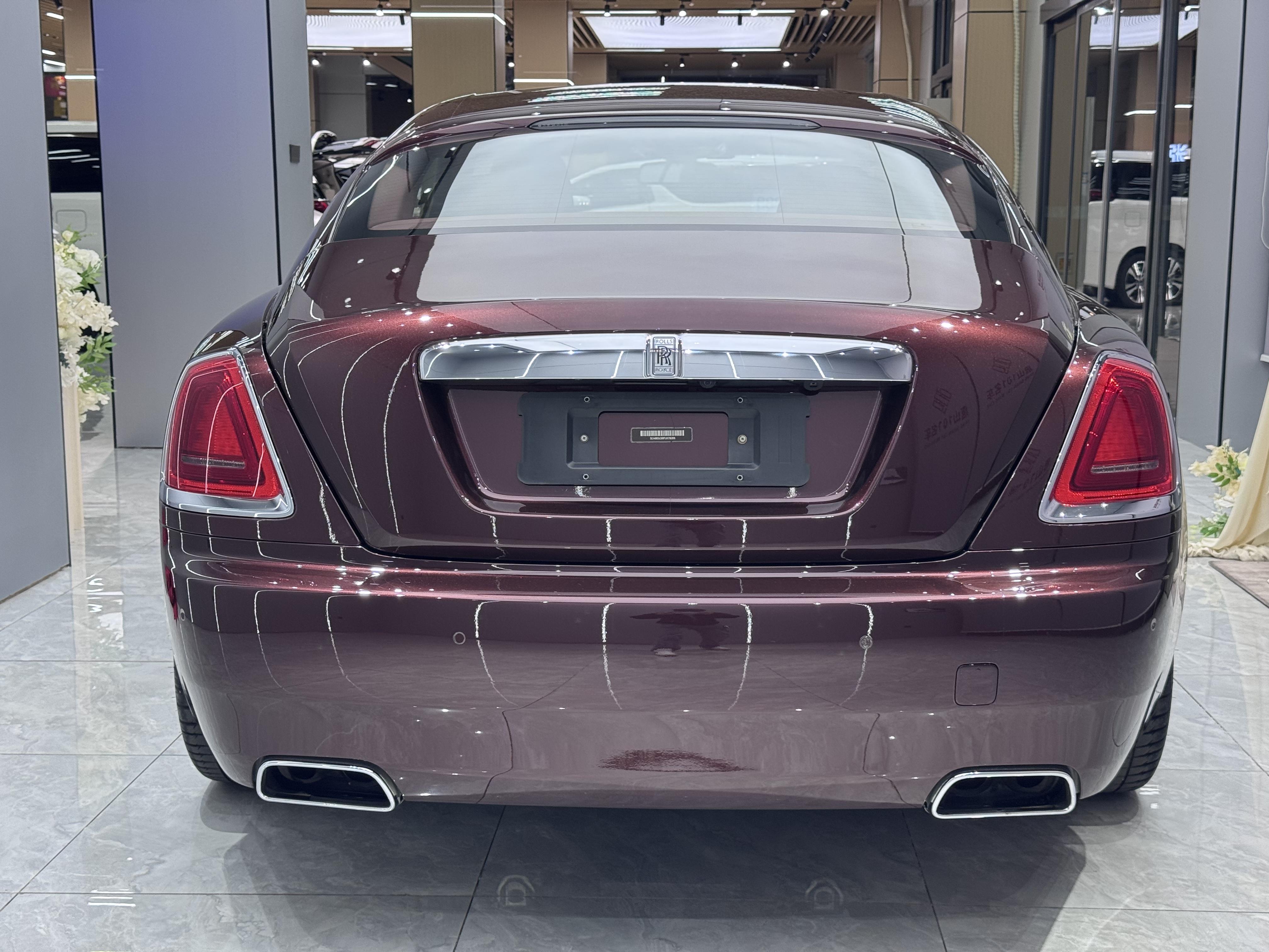 Rolls-Royce Wraith 2017 thumb 3