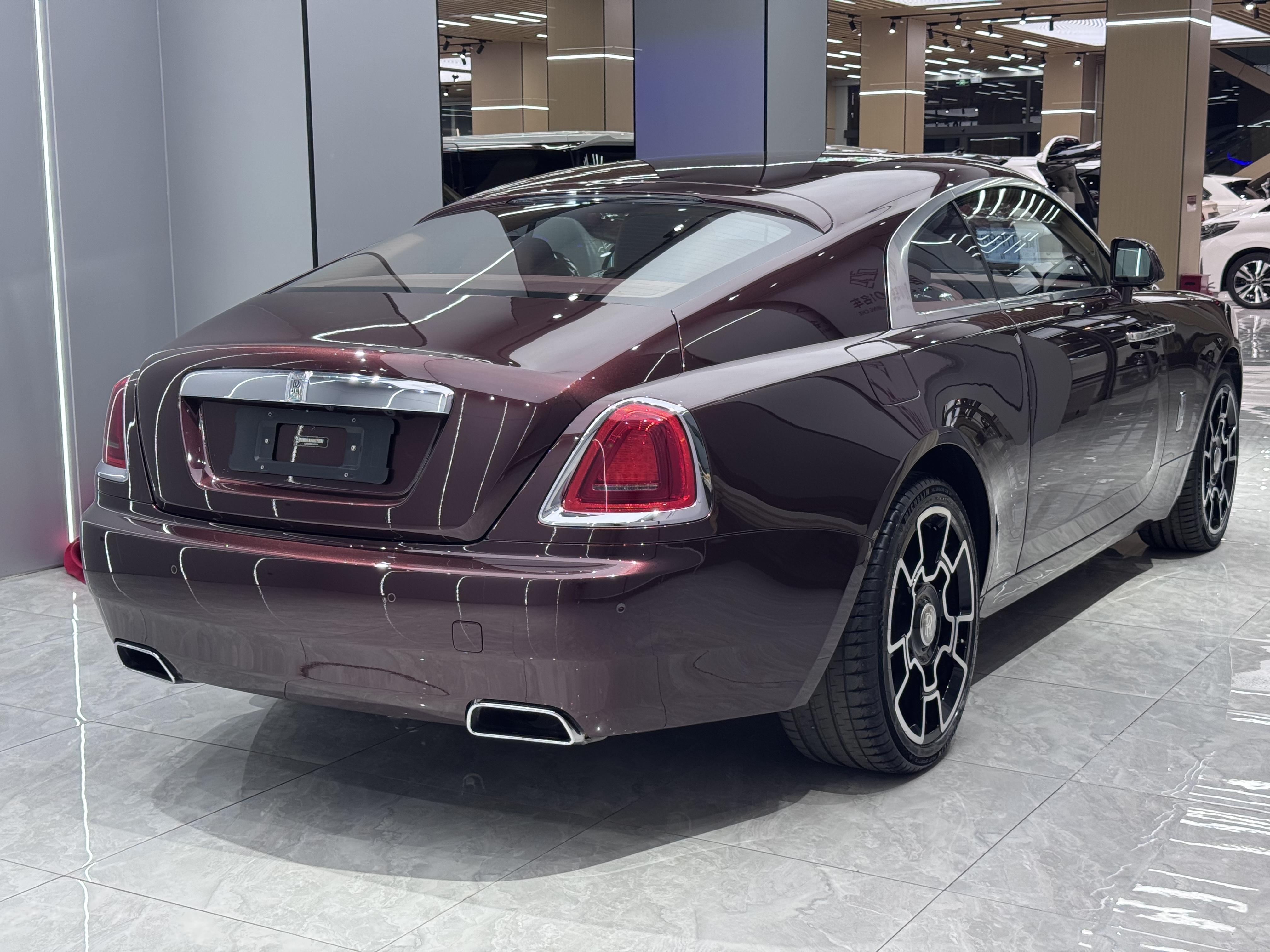 Rolls-Royce Wraith 2017 thumb 4