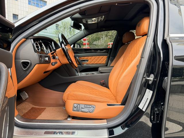 Bentley Flying Spur 2019 thumb 6