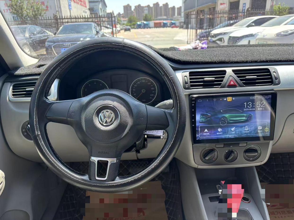 Volkswagen Bora 2011 thumb 7