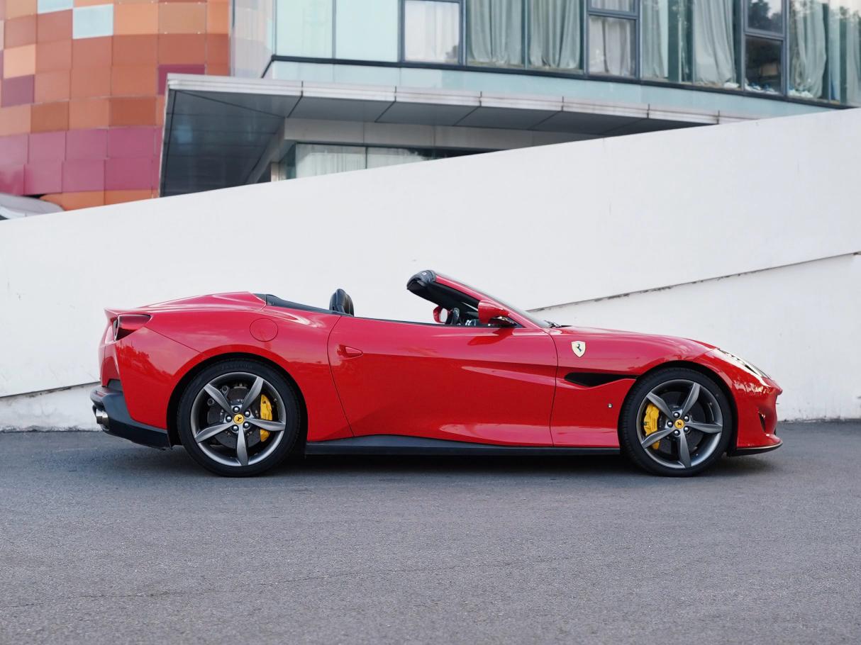 Ferrari Portofino 2019 thumb 5