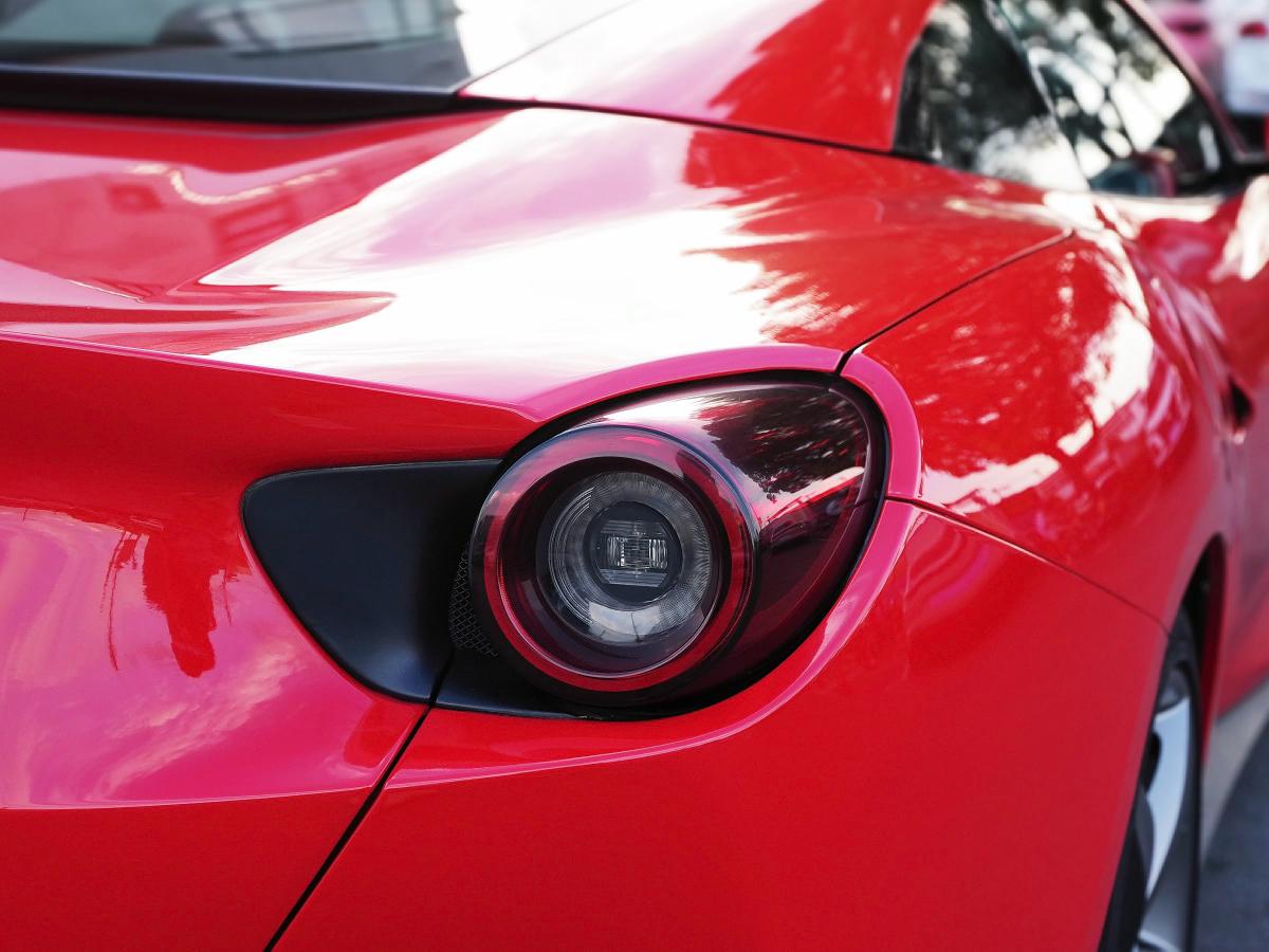 Ferrari Portofino 2019 thumb 6