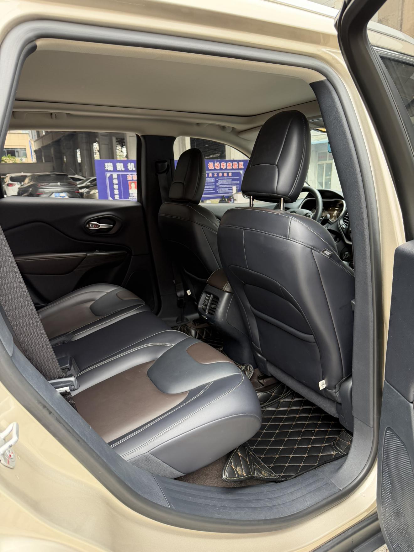 Jeep Renegade 2016 thumb 7