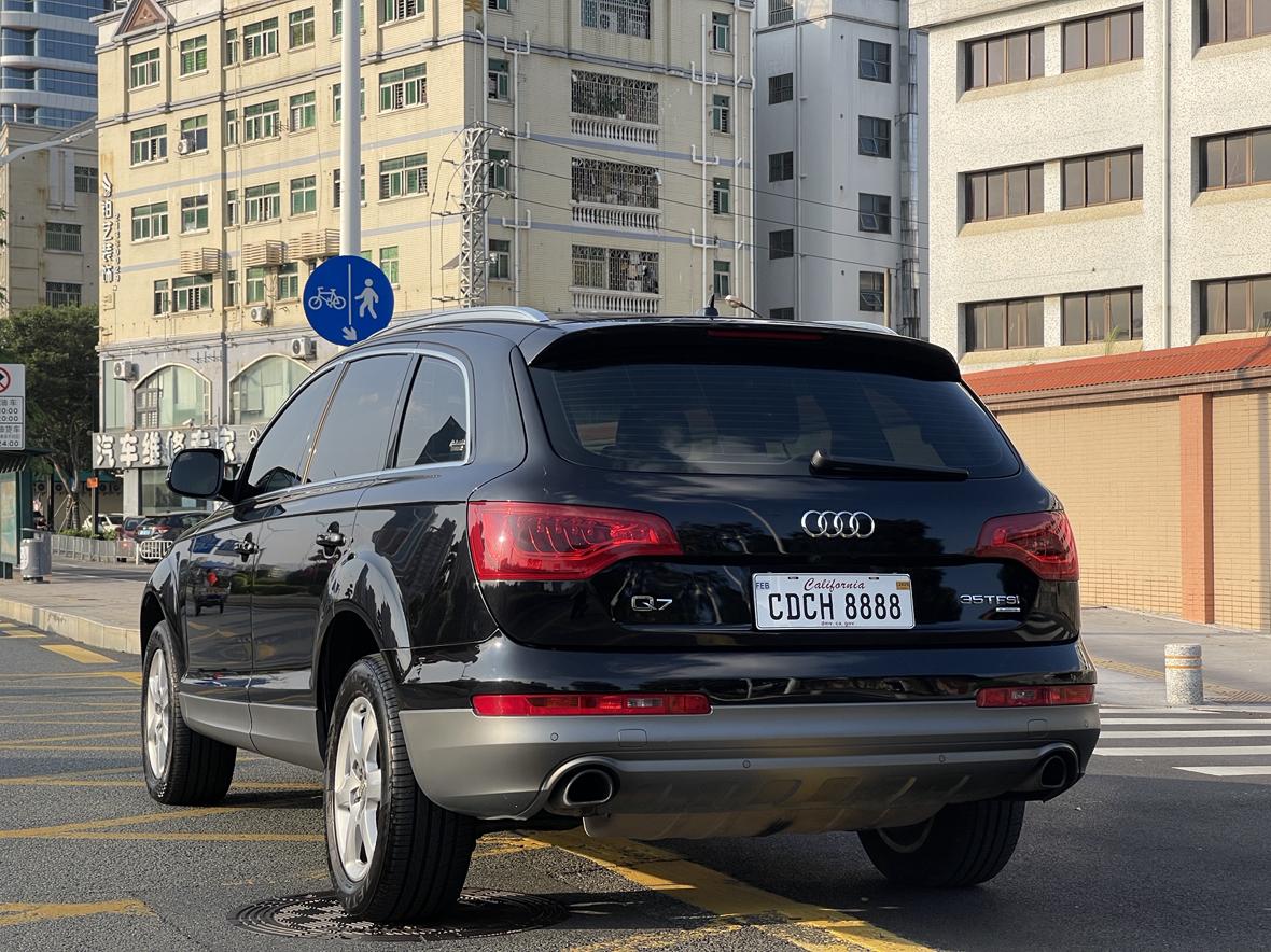Audi Q7 2013 thumb 3