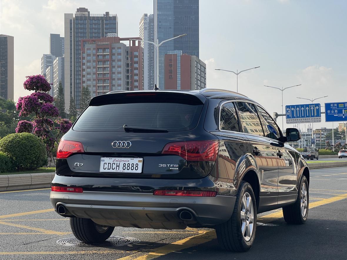 Audi Q7 2013 thumb 5