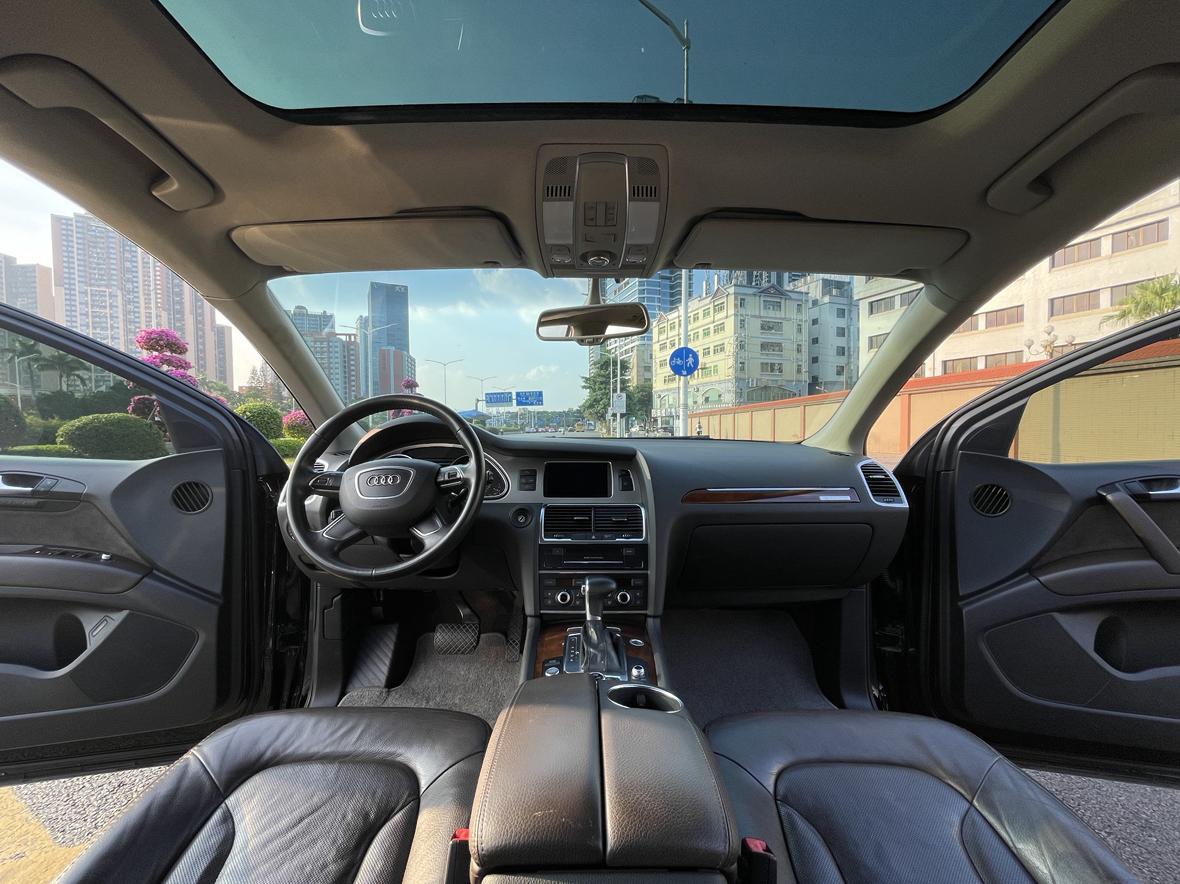 Audi Q7 2013 thumb 12