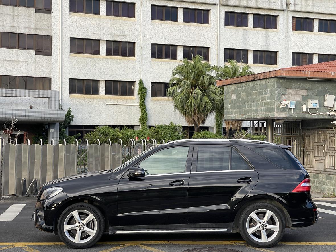 Mercedes-Benz M-Class 2014 thumb 2