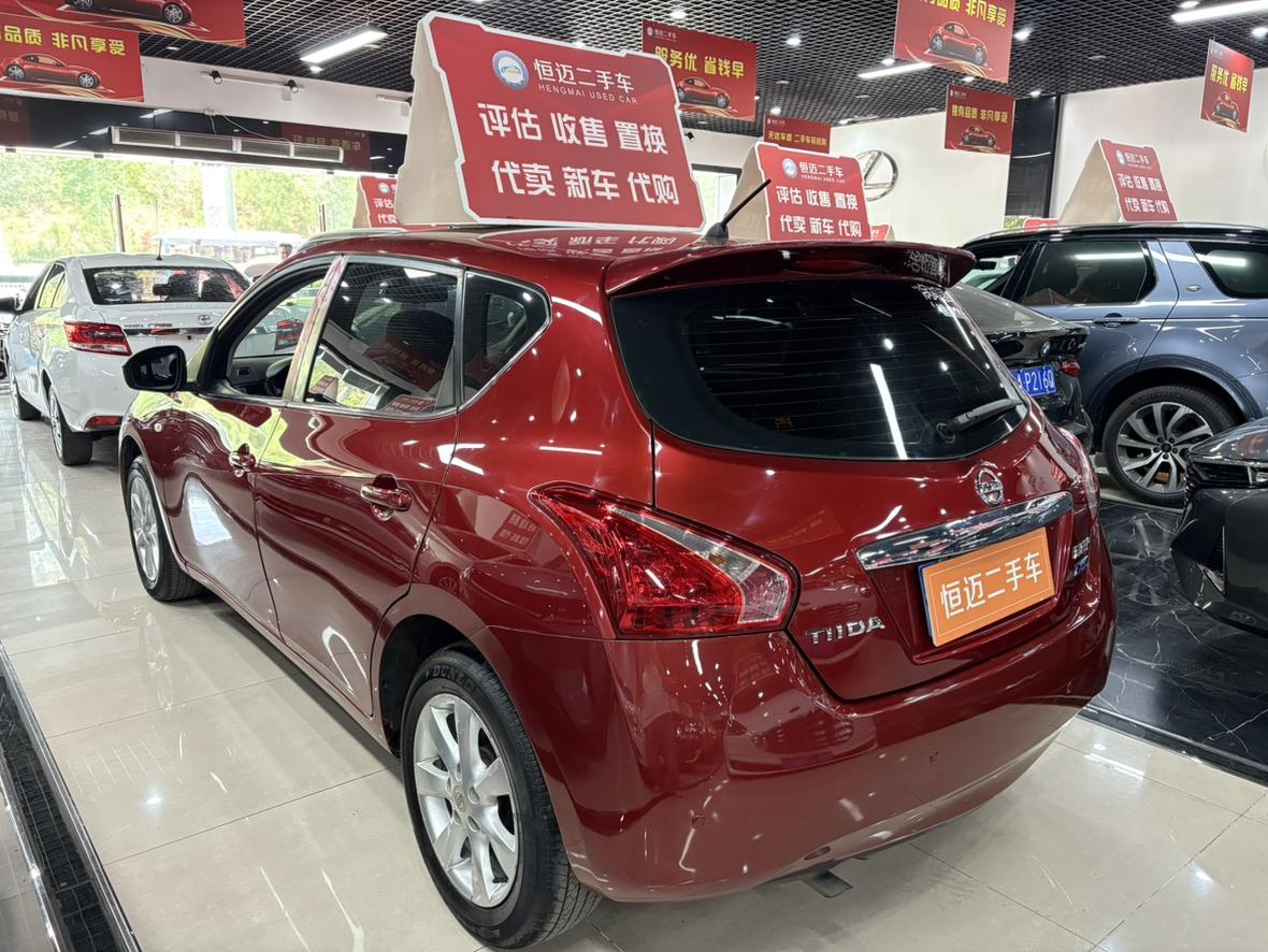 Nissan Tiida 2015 thumb 2