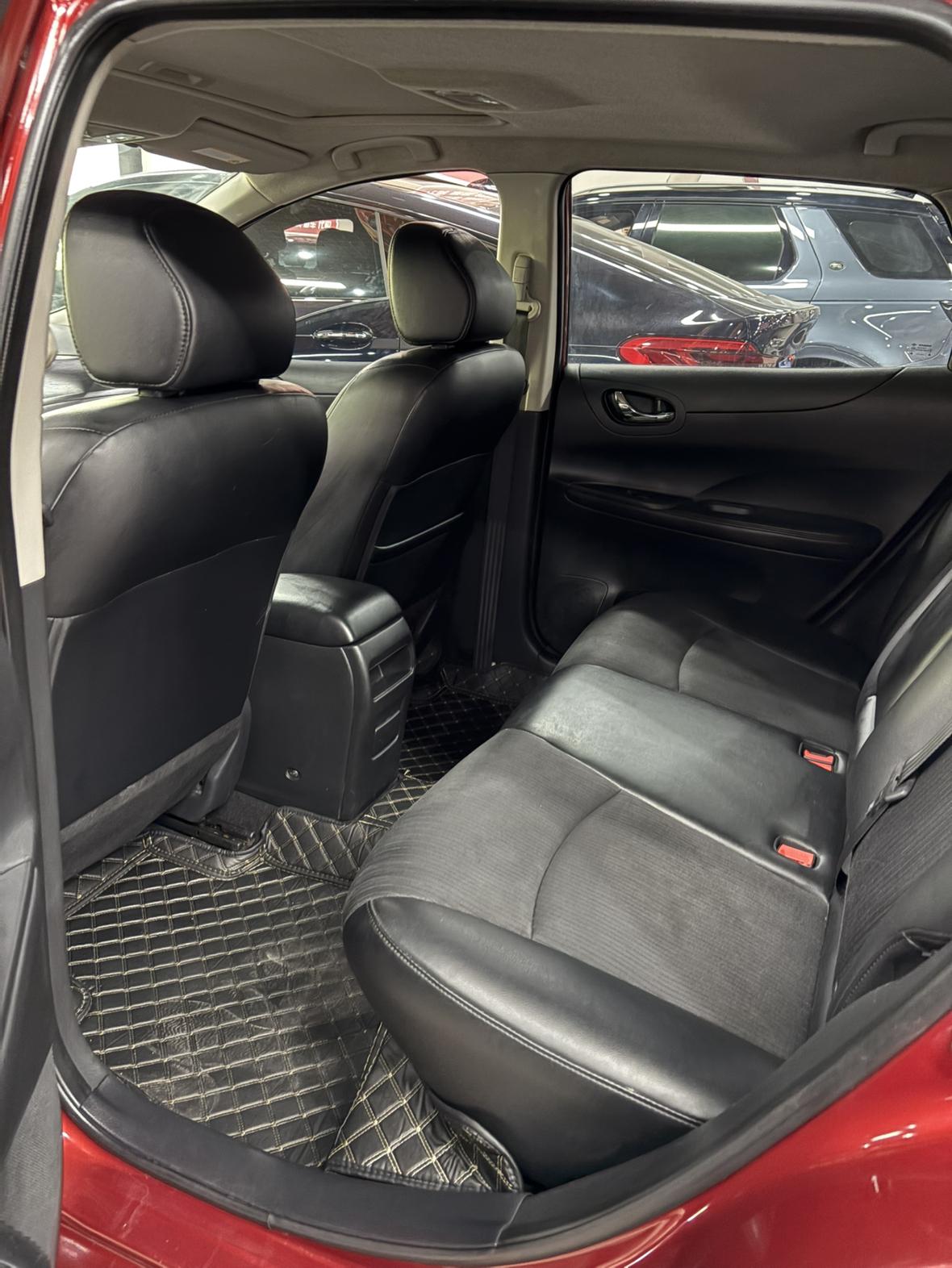 Nissan Tiida 2015 thumb 10