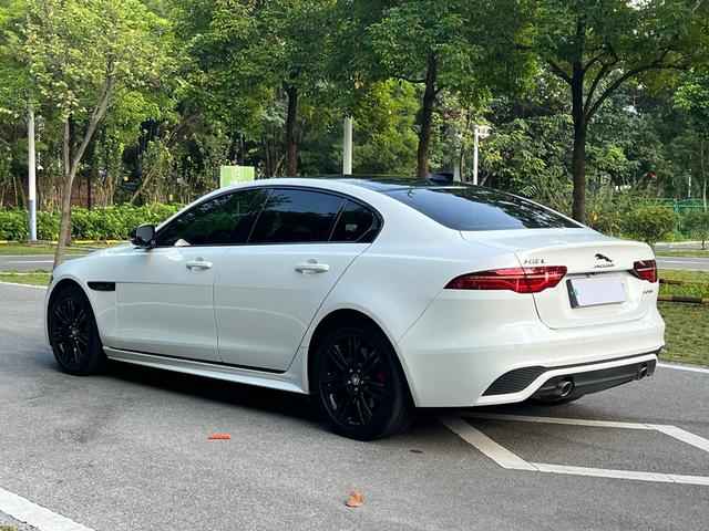 Jaguar XE 2024 thumb 3