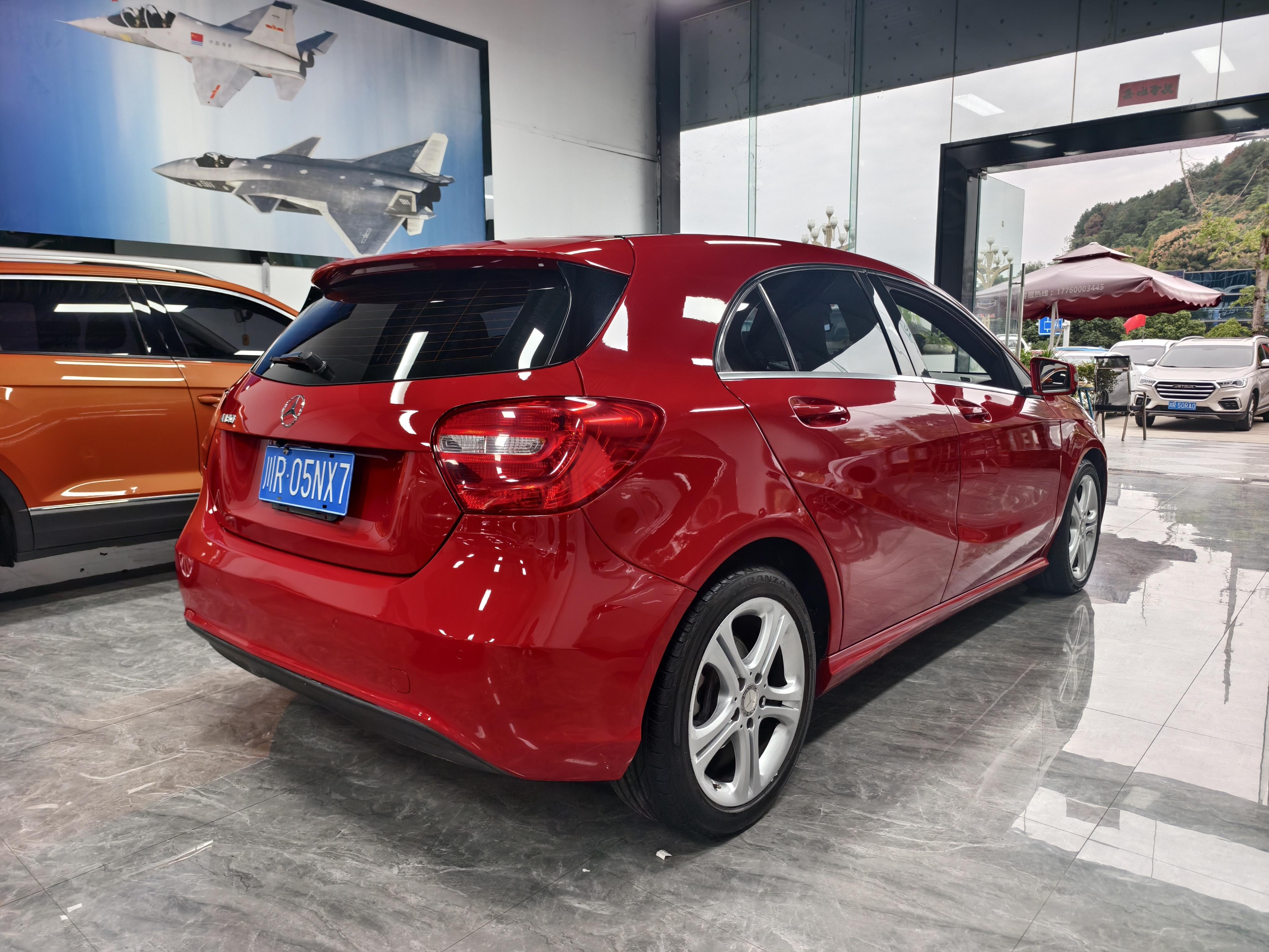 Mercedes-Benz A-Class 2015 thumb 4