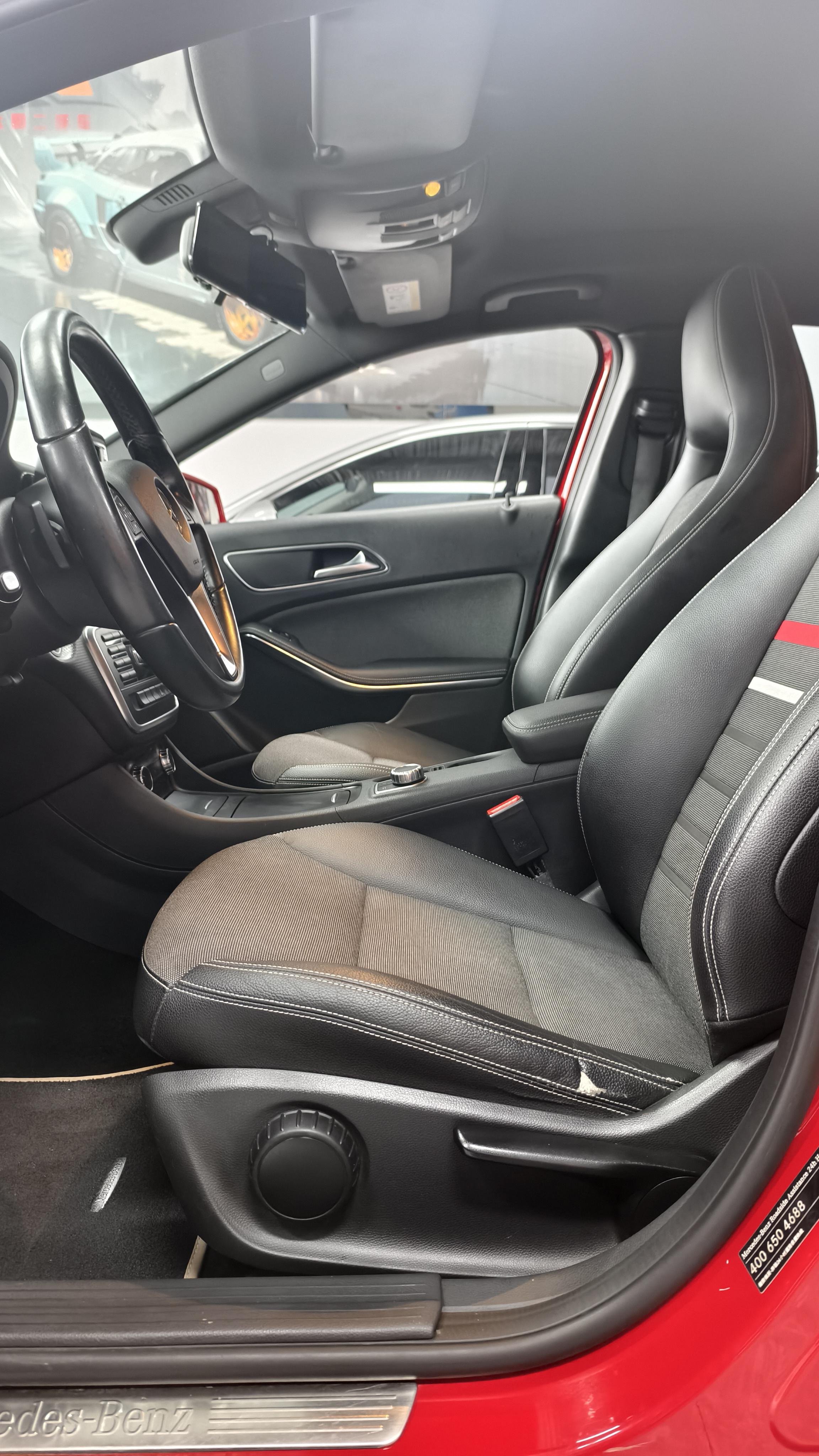 Mercedes-Benz A-Class 2015 thumb 8