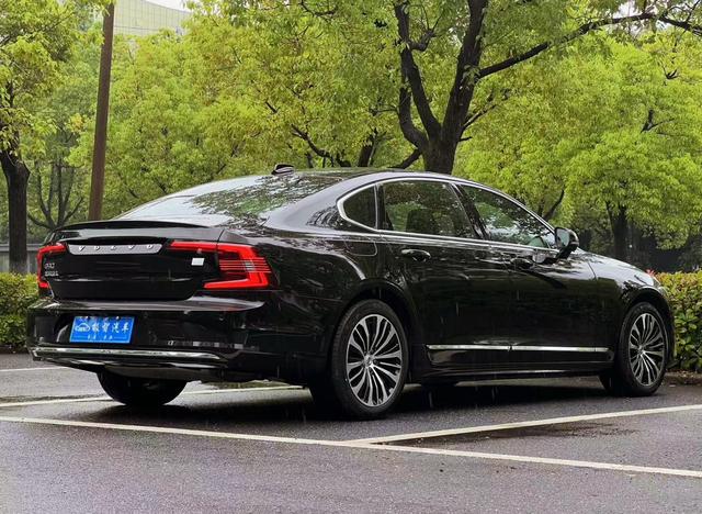 Volvo S90 2023 thumb 2
