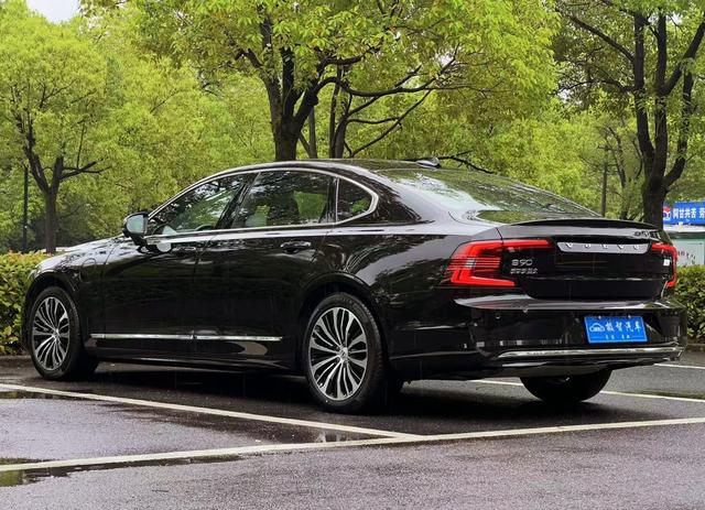 Volvo S90 2023 thumb 4