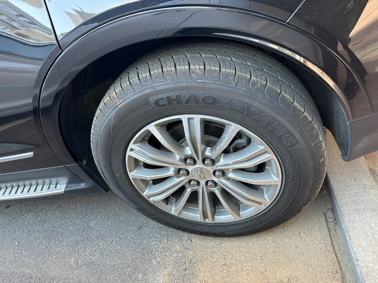 Cadillac XT5 2018 thumb 2