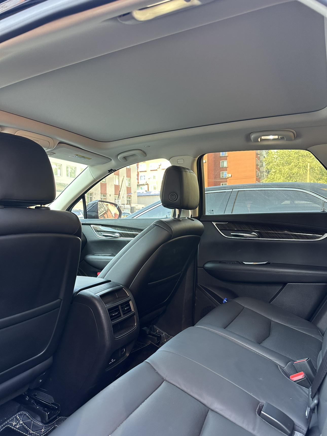 Cadillac XT5 2018 thumb 3