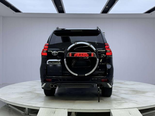 Toyota Land Cruiser Prado 2010 thumb 4