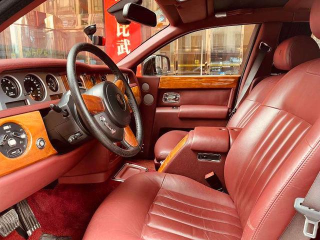 Rolls-Royce Phantom 2012 thumb 5