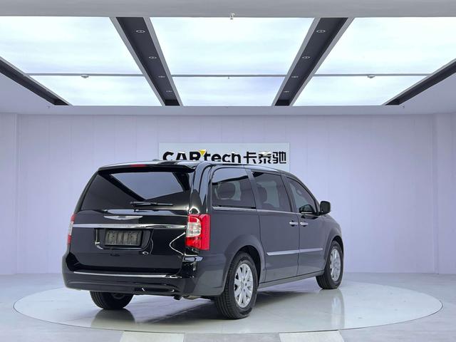 Chrysler Da Jie Long 2015 thumb 5
