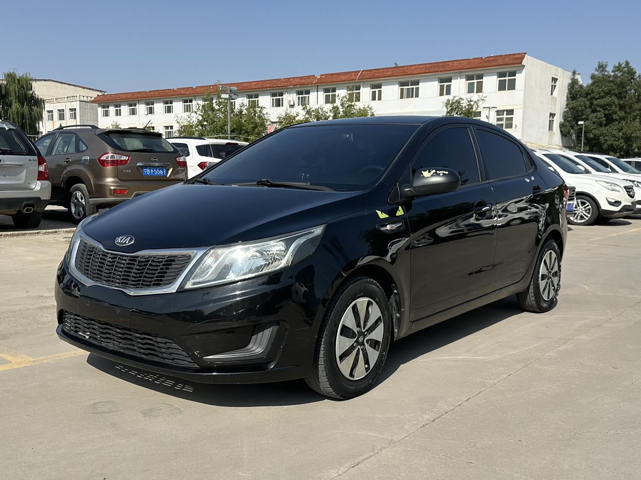Kia Rio 2014 thumb 8
