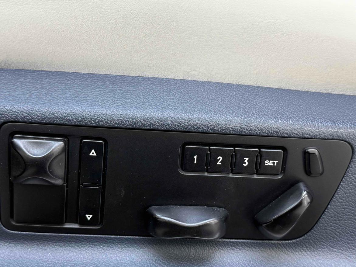 Porsche Cayenne 2006 thumb 9