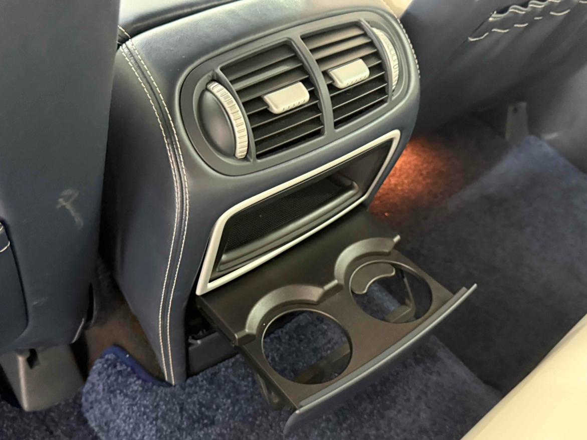 Porsche Cayenne 2006 thumb 10