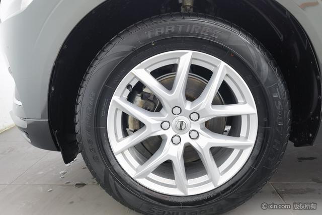 Volvo XC60 2020 thumb 3