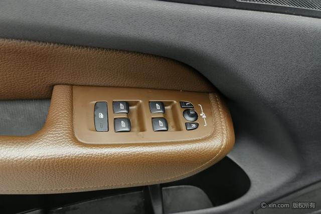 Volvo XC60 2020 thumb 9