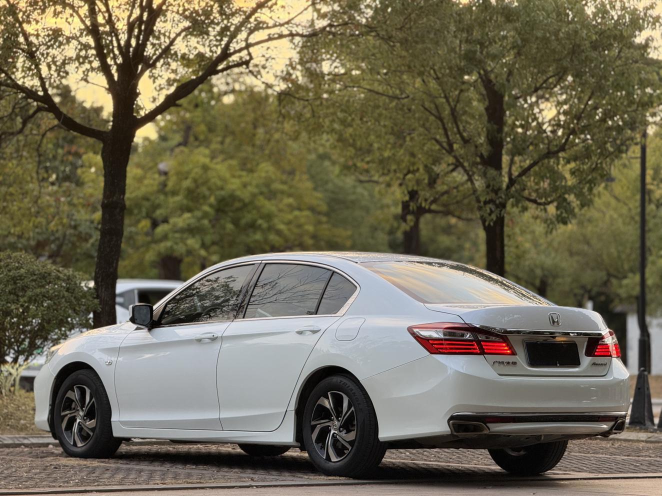 Honda Accord 2018 thumb 3