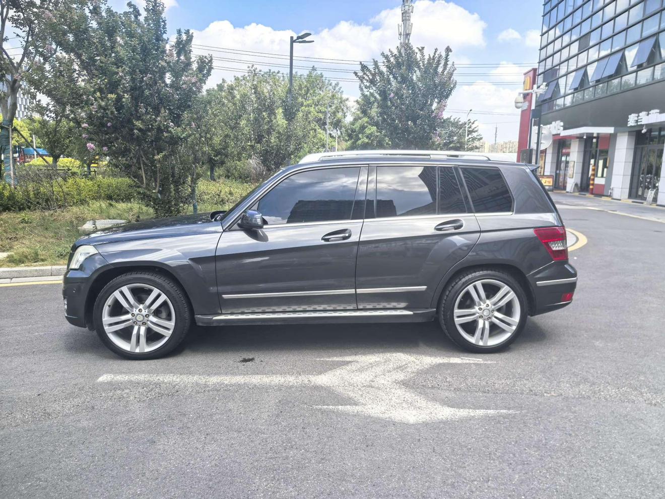 Mercedes-Benz GLK 2010 thumb 2