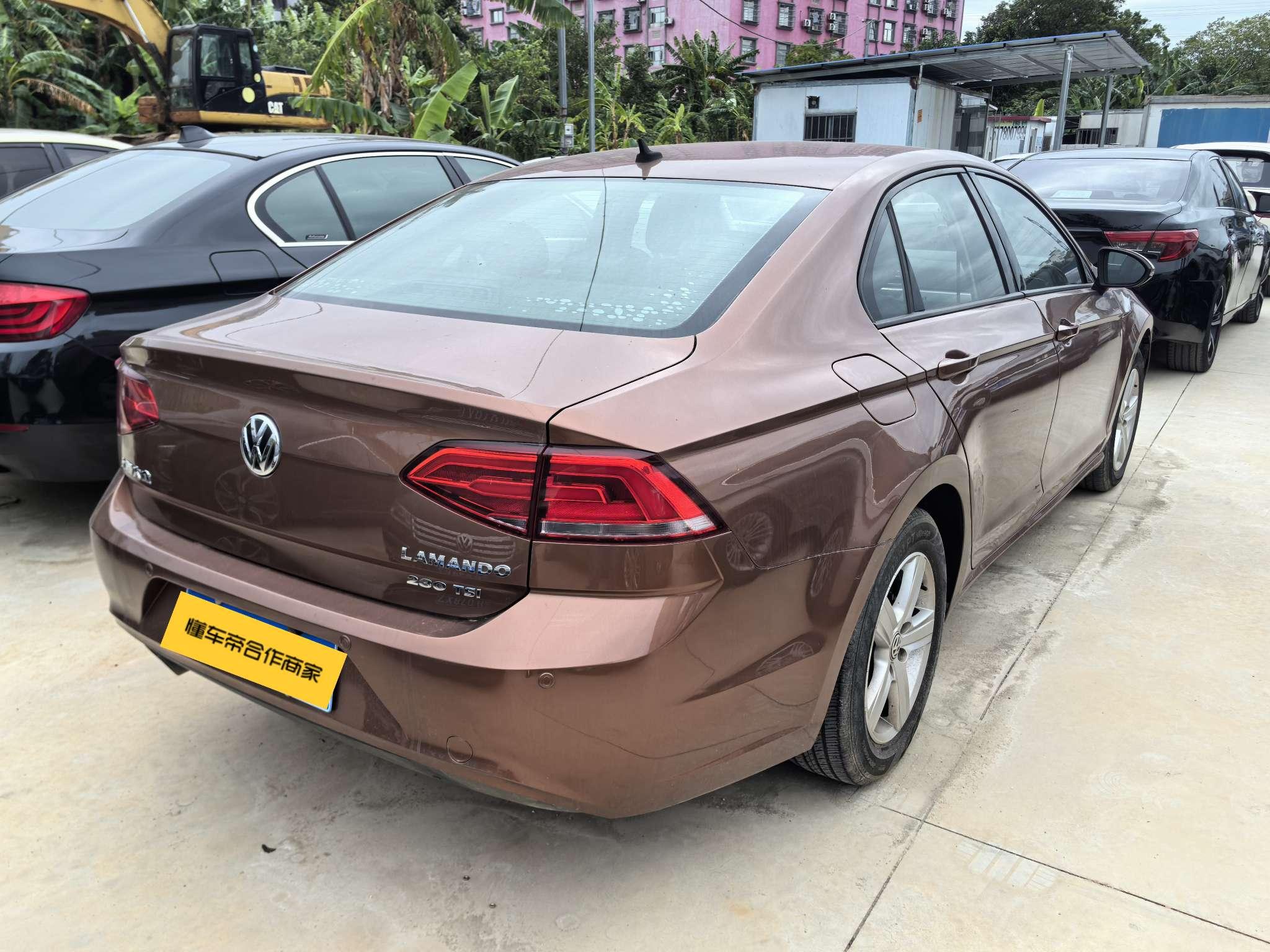 Volkswagen Lamando 2016 thumb 4