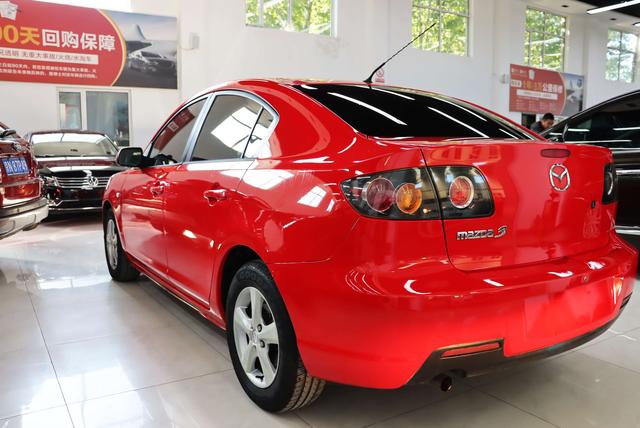 Mazda 3 2010 thumb 2