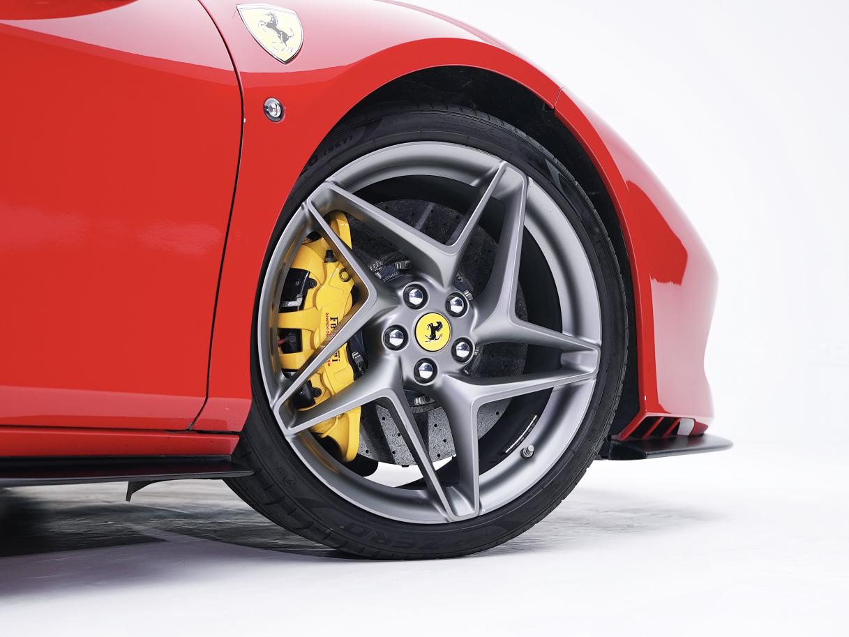Ferrari F8 2021 thumb 8
