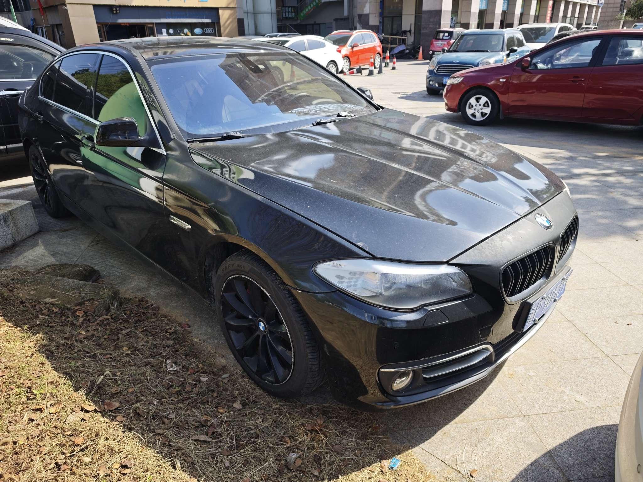 BMW 5 серии 2012 thumb 10