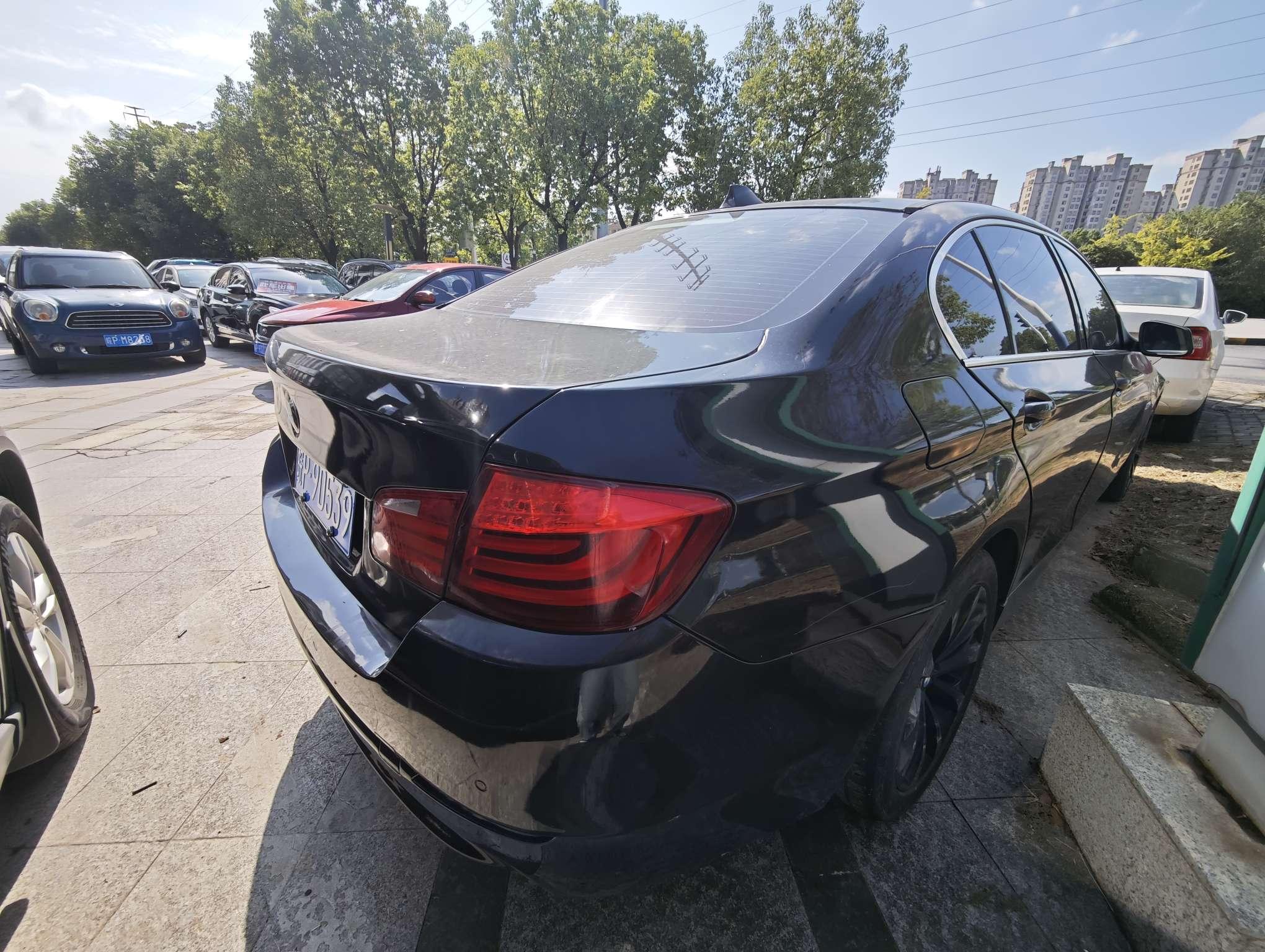 BMW 5 серии 2012 thumb 12