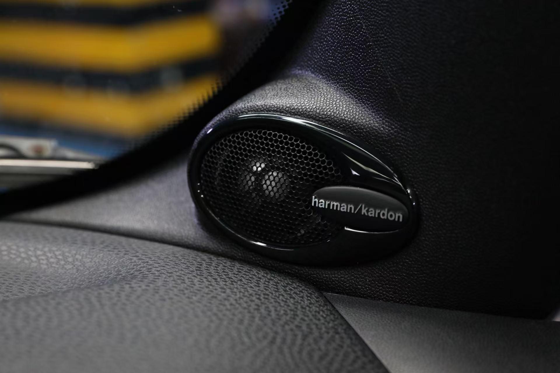 Mini Hatch 2011 thumb 8