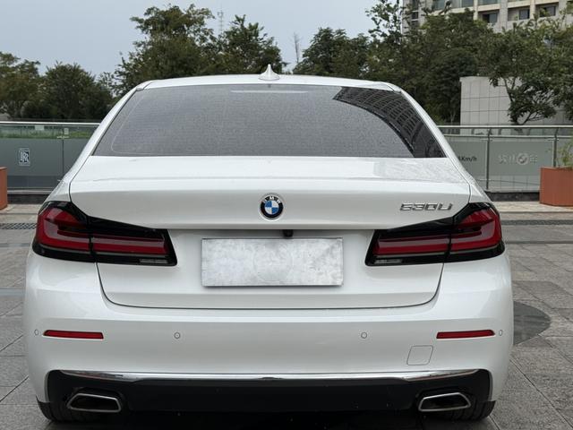 BMW 5 серии 2023 thumb 4