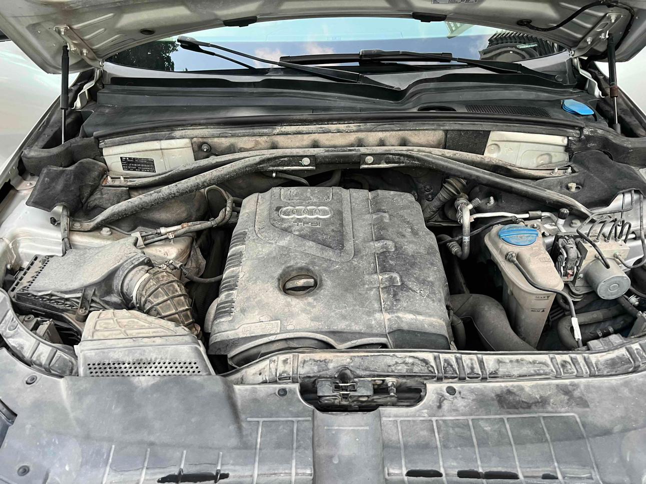Audi Q5 2012 thumb 7