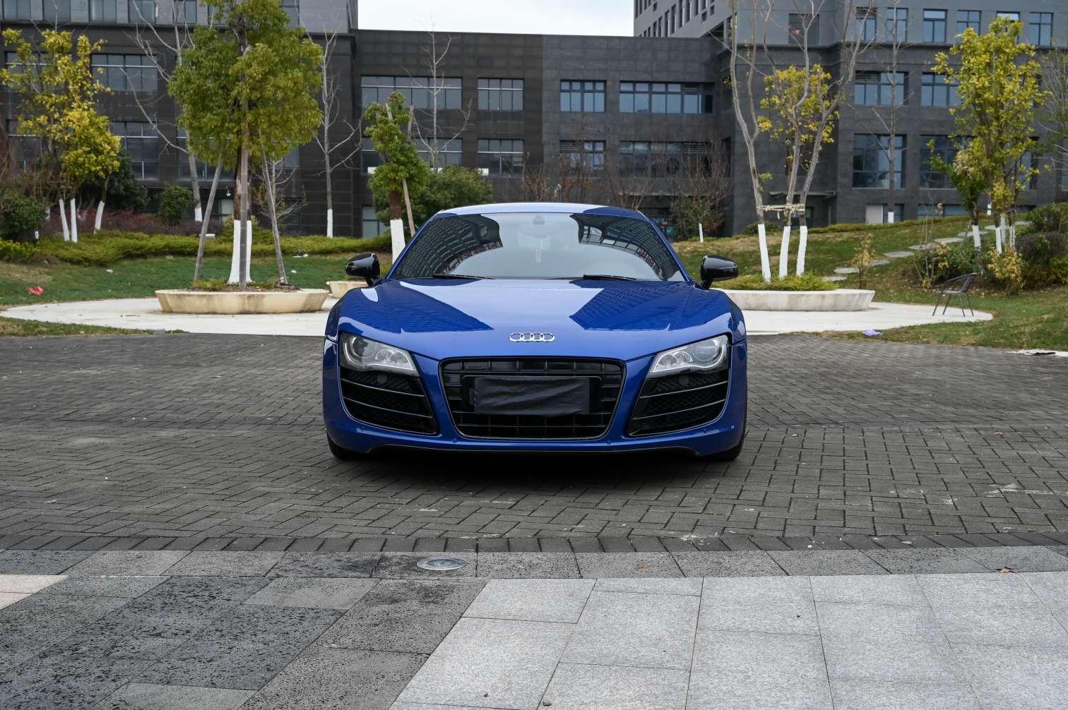 Audi R8 2013 thumb 9