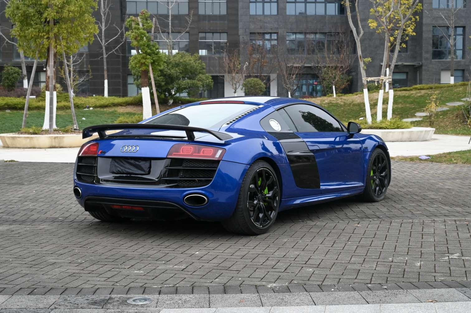 Audi R8 2013 thumb 12