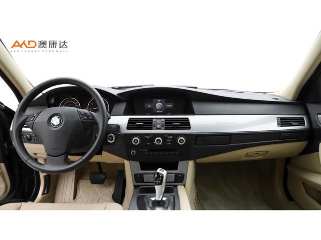 BMW 5 серии 2009 thumb 5