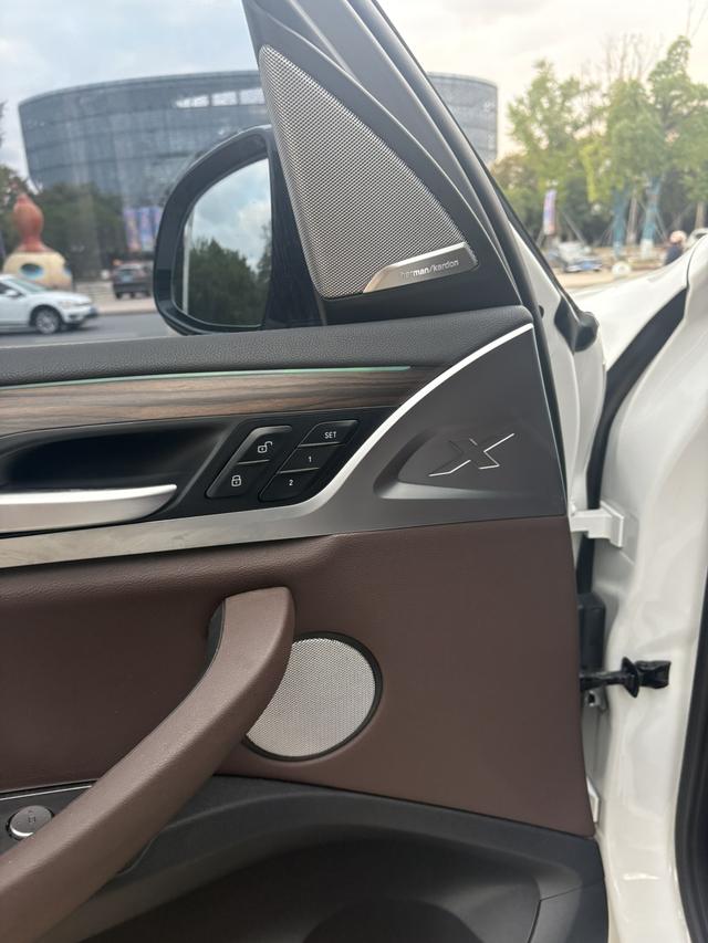 BMW X3 2022 thumb 2