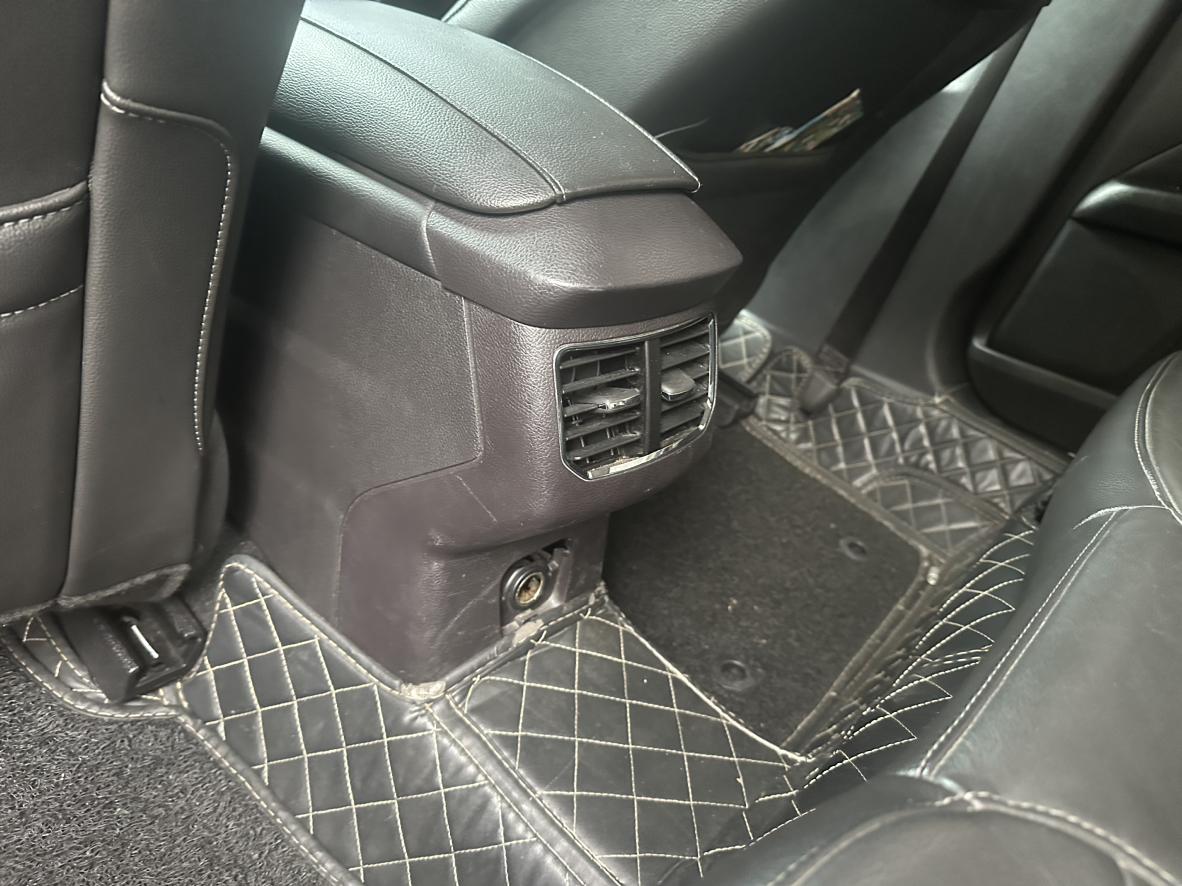 Ford Mondeo 2015 thumb 4