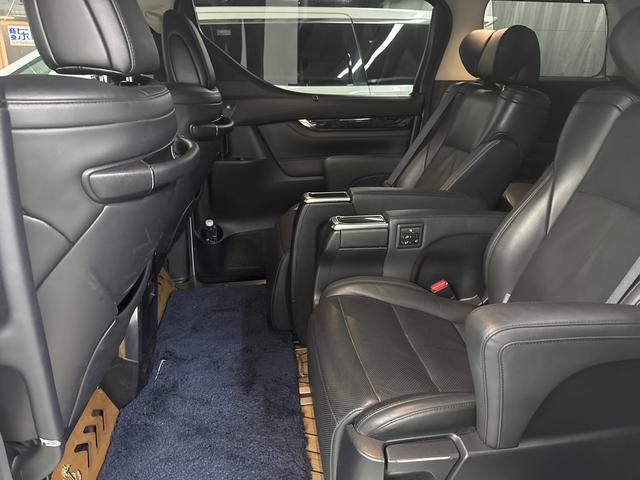 Toyota Vellfire 2020 thumb 8