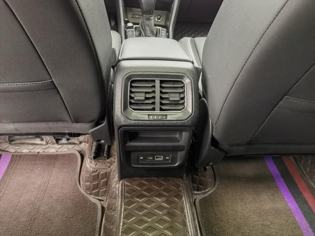 Volkswagen Tiguan 2022 thumb 12