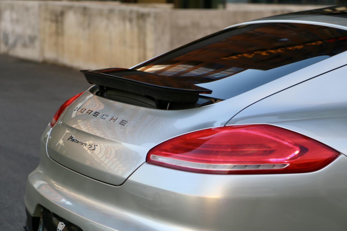 Porsche Panamera 2015 thumb 4