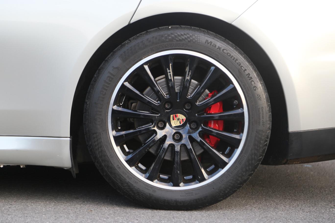 Porsche Panamera 2015 thumb 10