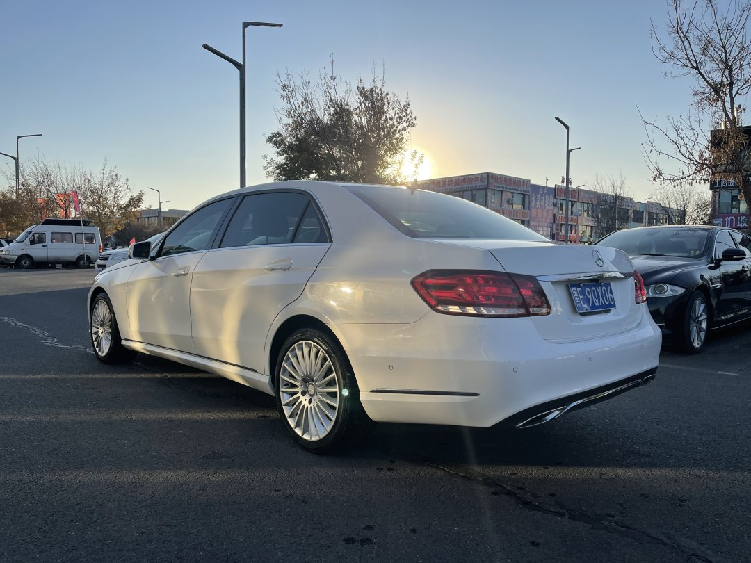 Mercedes-Benz E-Class 2016 thumb 2